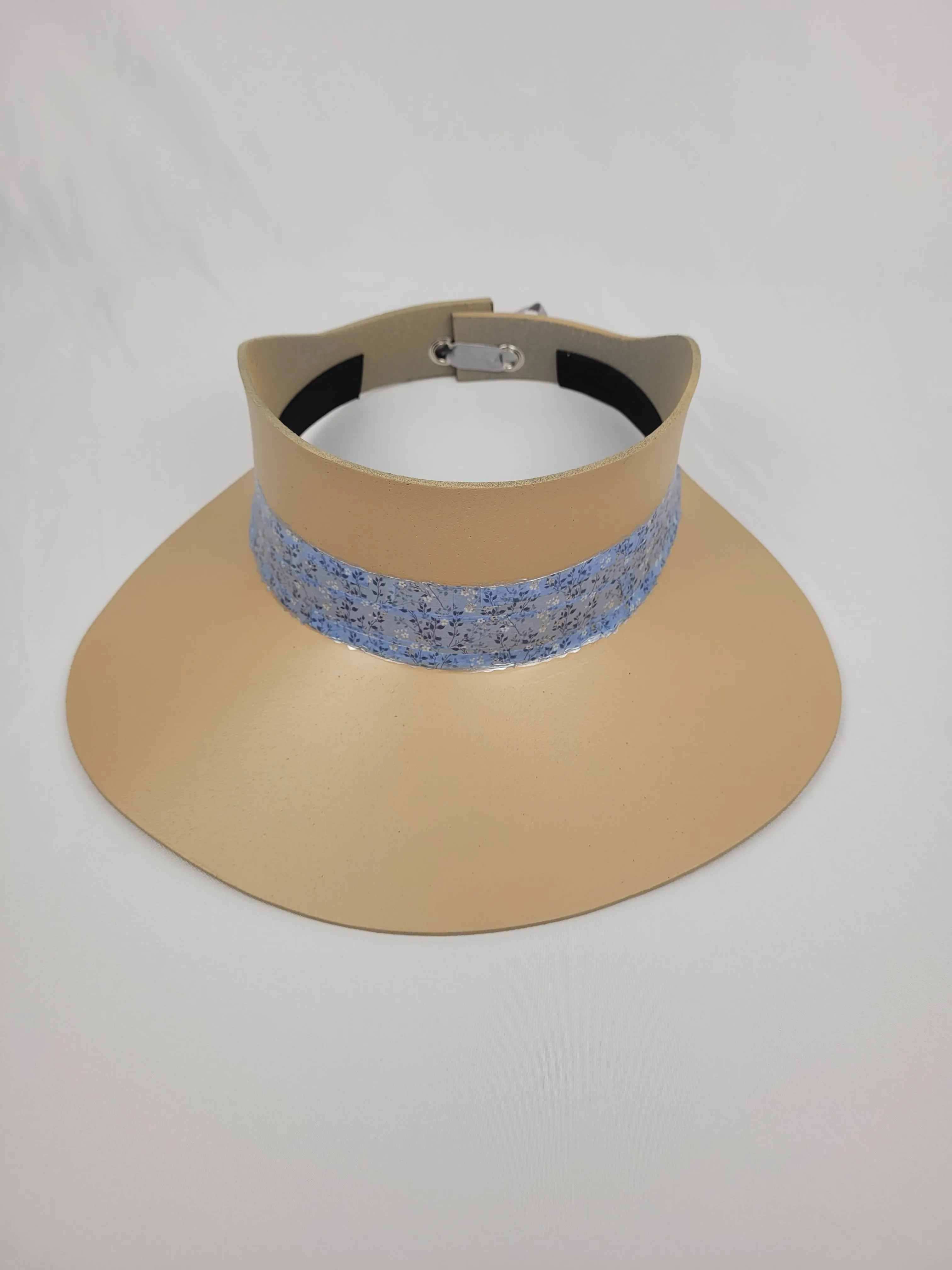 Beige "LadyEVA" Visor Hat with Baby Blue Floral Band