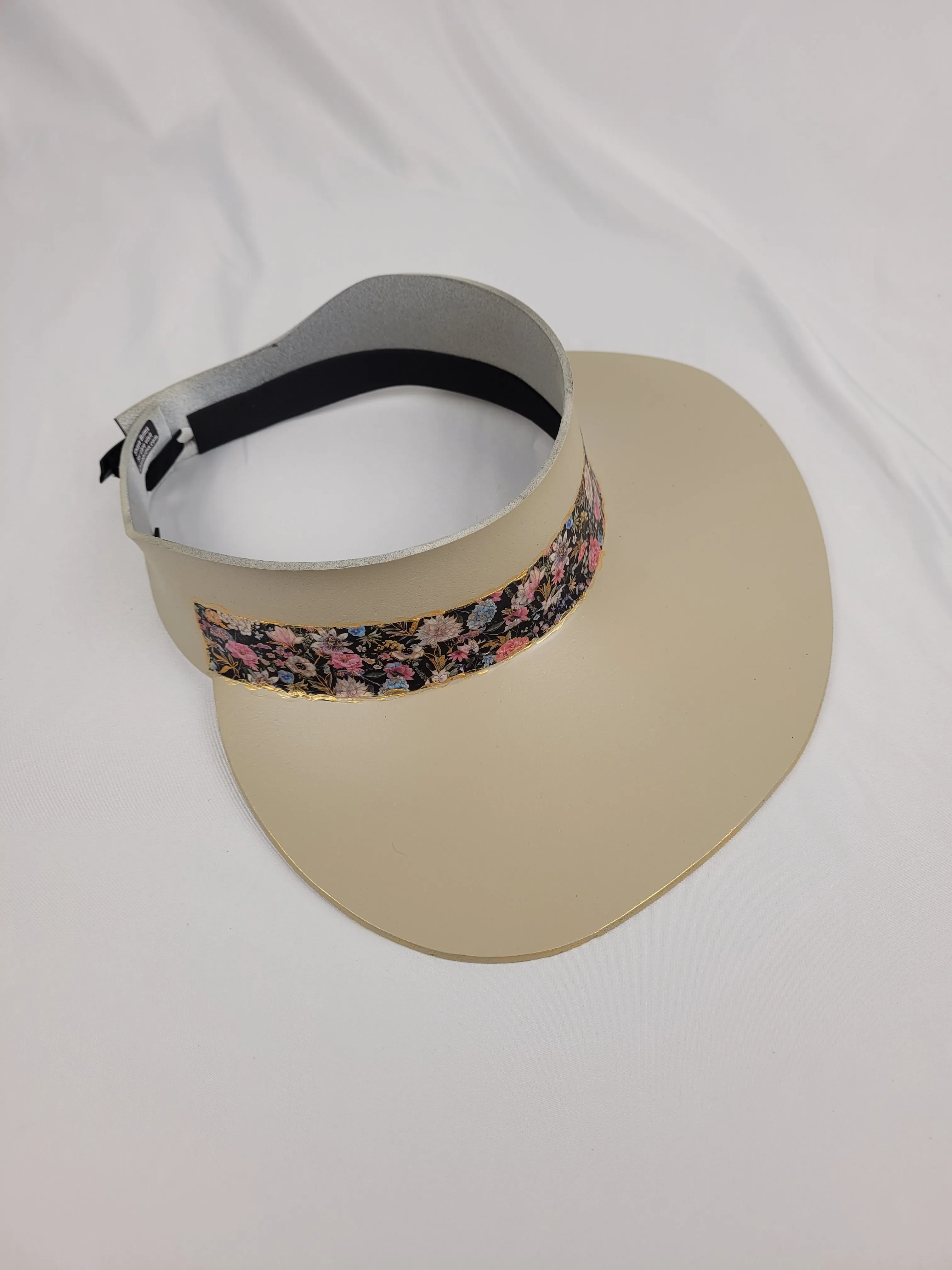 Beige "LadyEVA" Visor Hat with Dark Floral Band