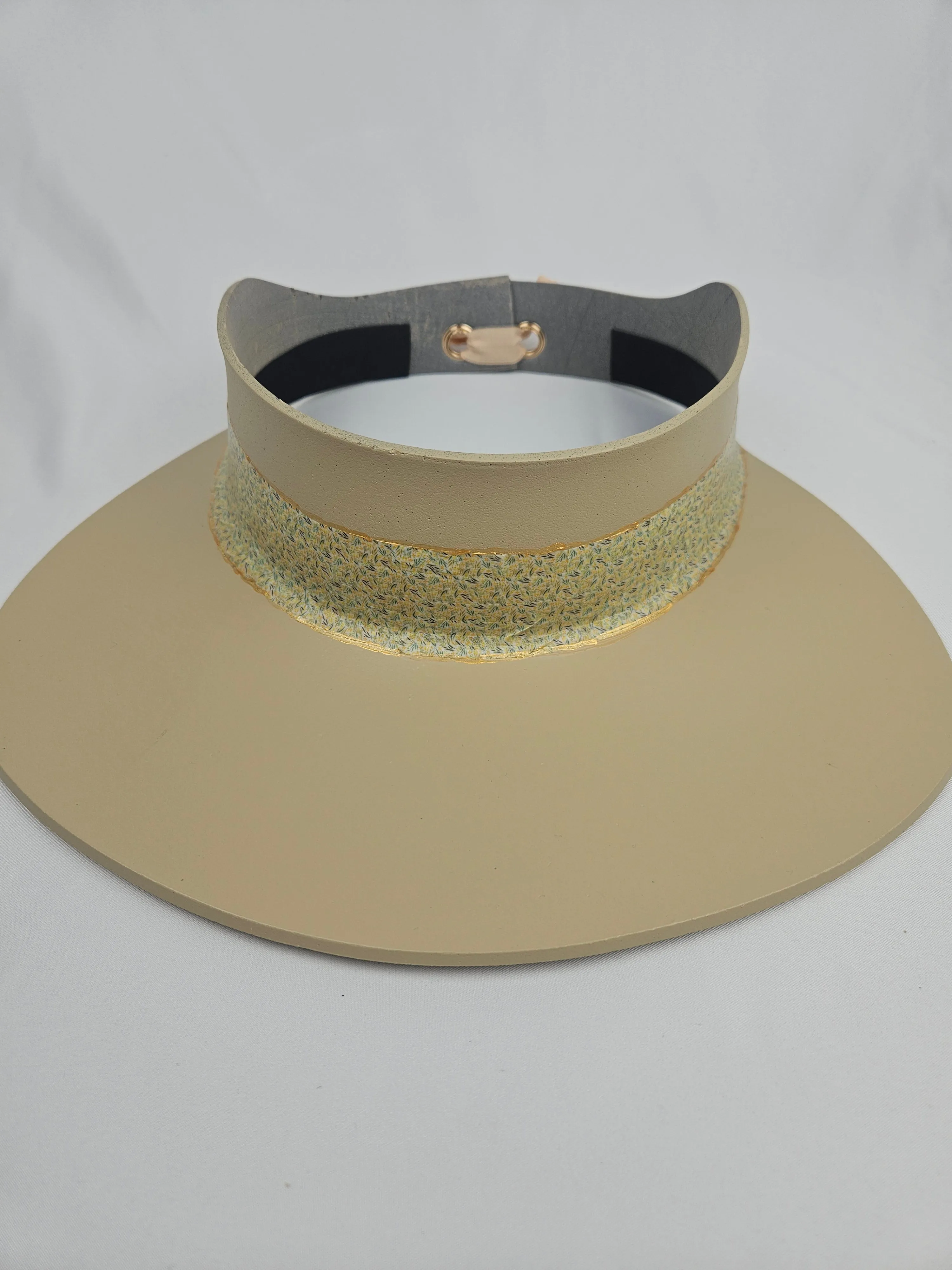 Beige "LadyEVA" Visor Hat with Delicate Floral Band