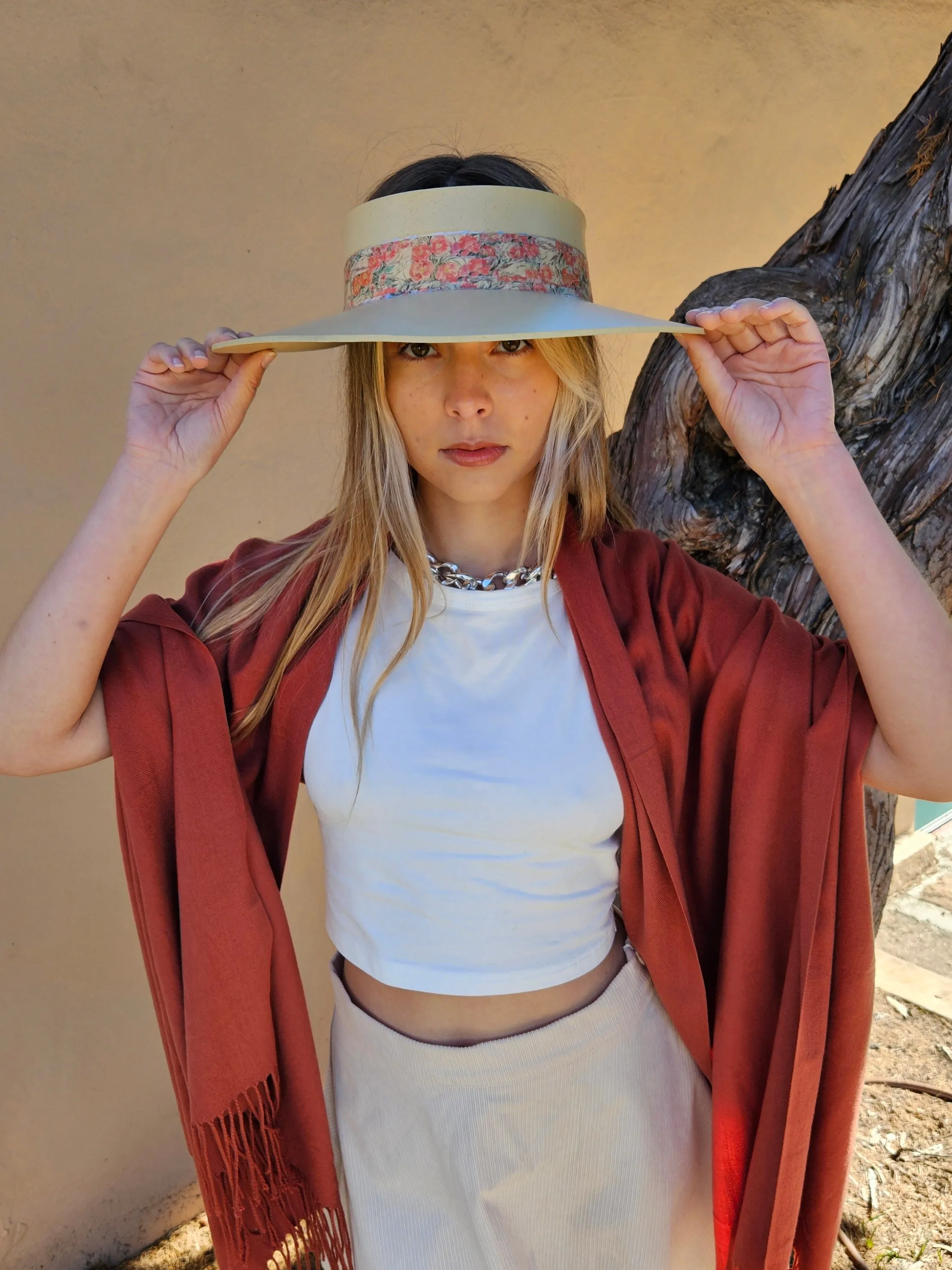 Beige "LadyEVA" Visor Hat with Orange Pink Floral Band