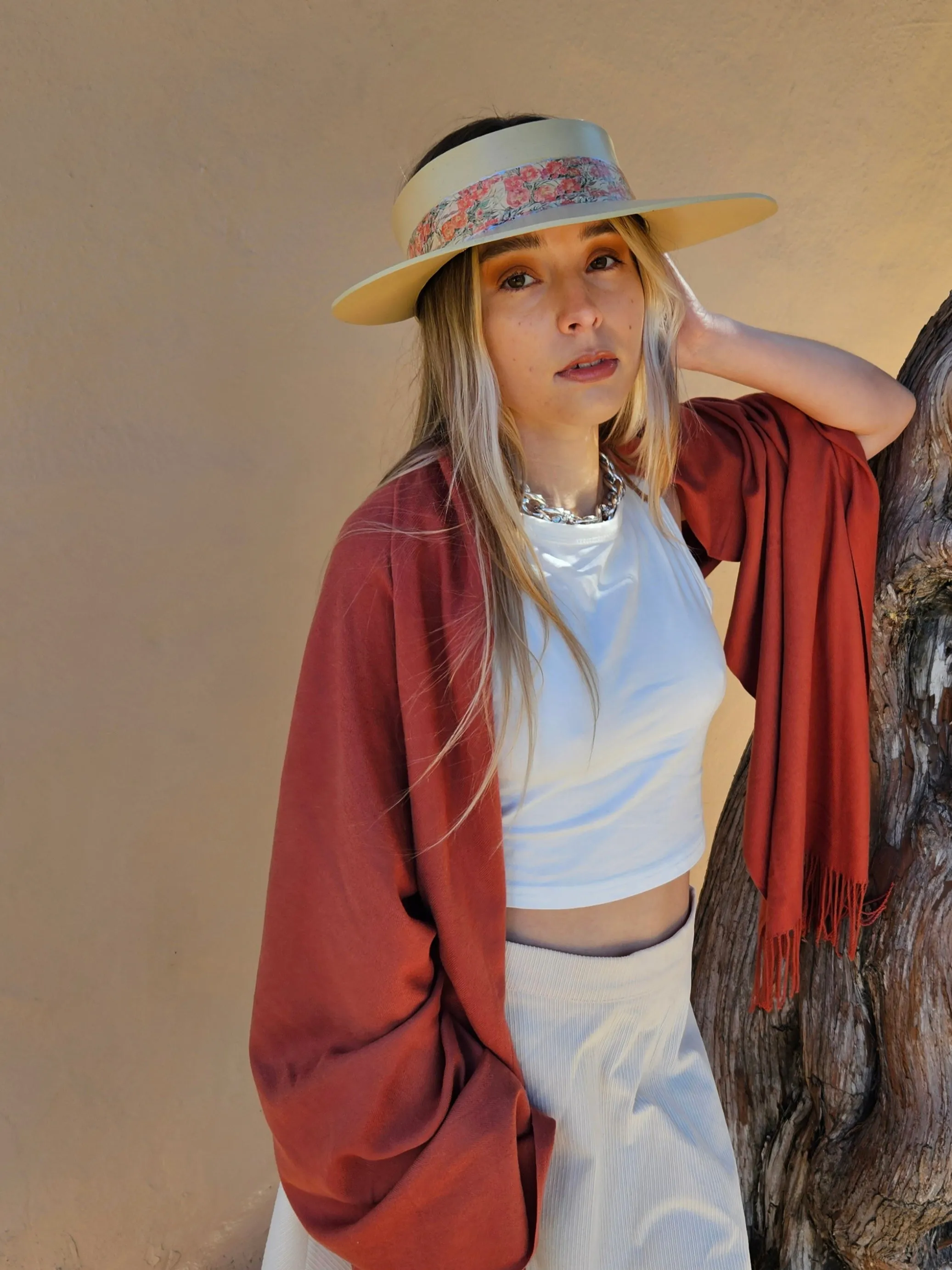 Beige "LadyEVA" Visor Hat with Orange Pink Floral Band