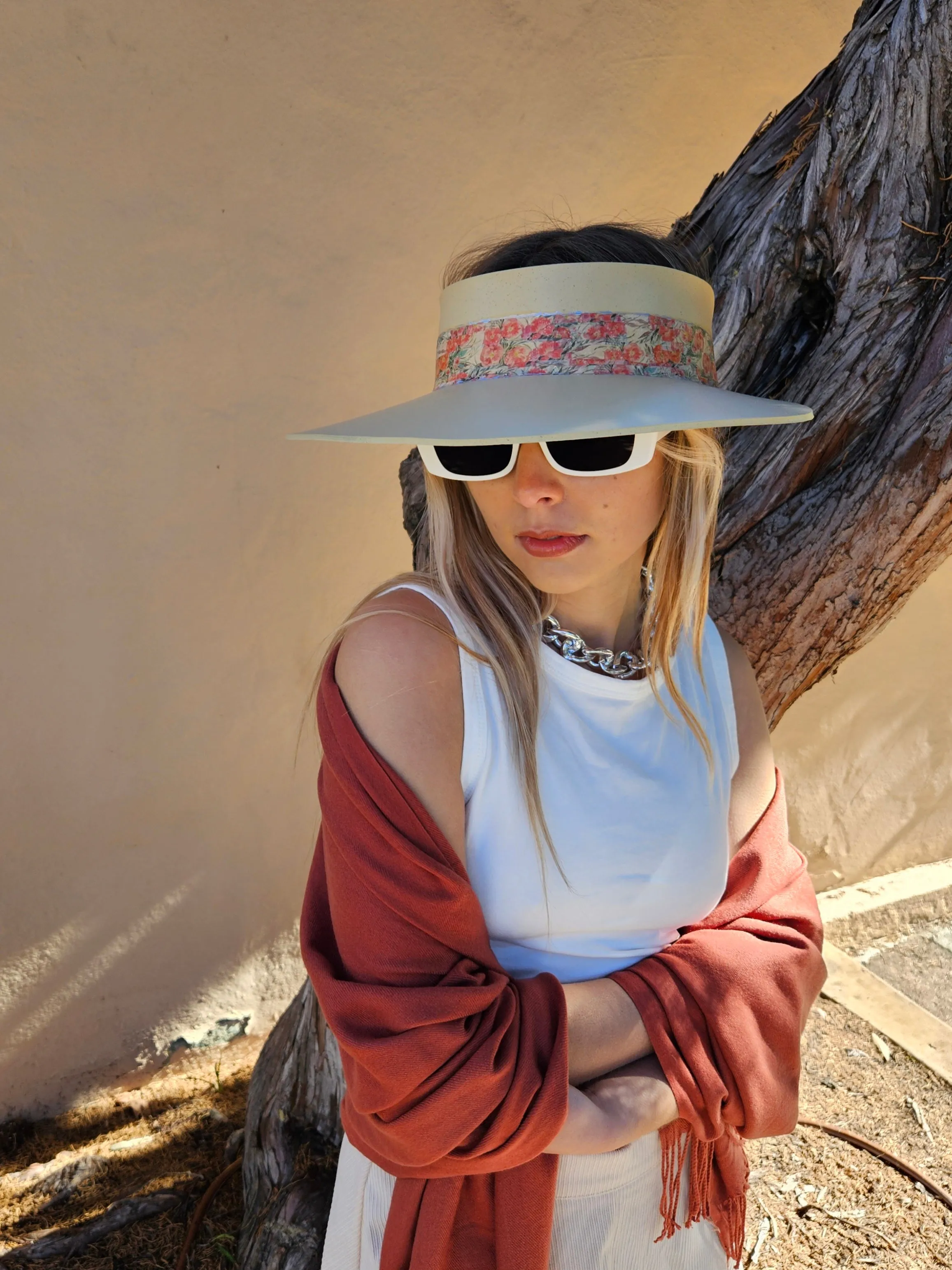 Beige "LadyEVA" Visor Hat with Orange Pink Floral Band