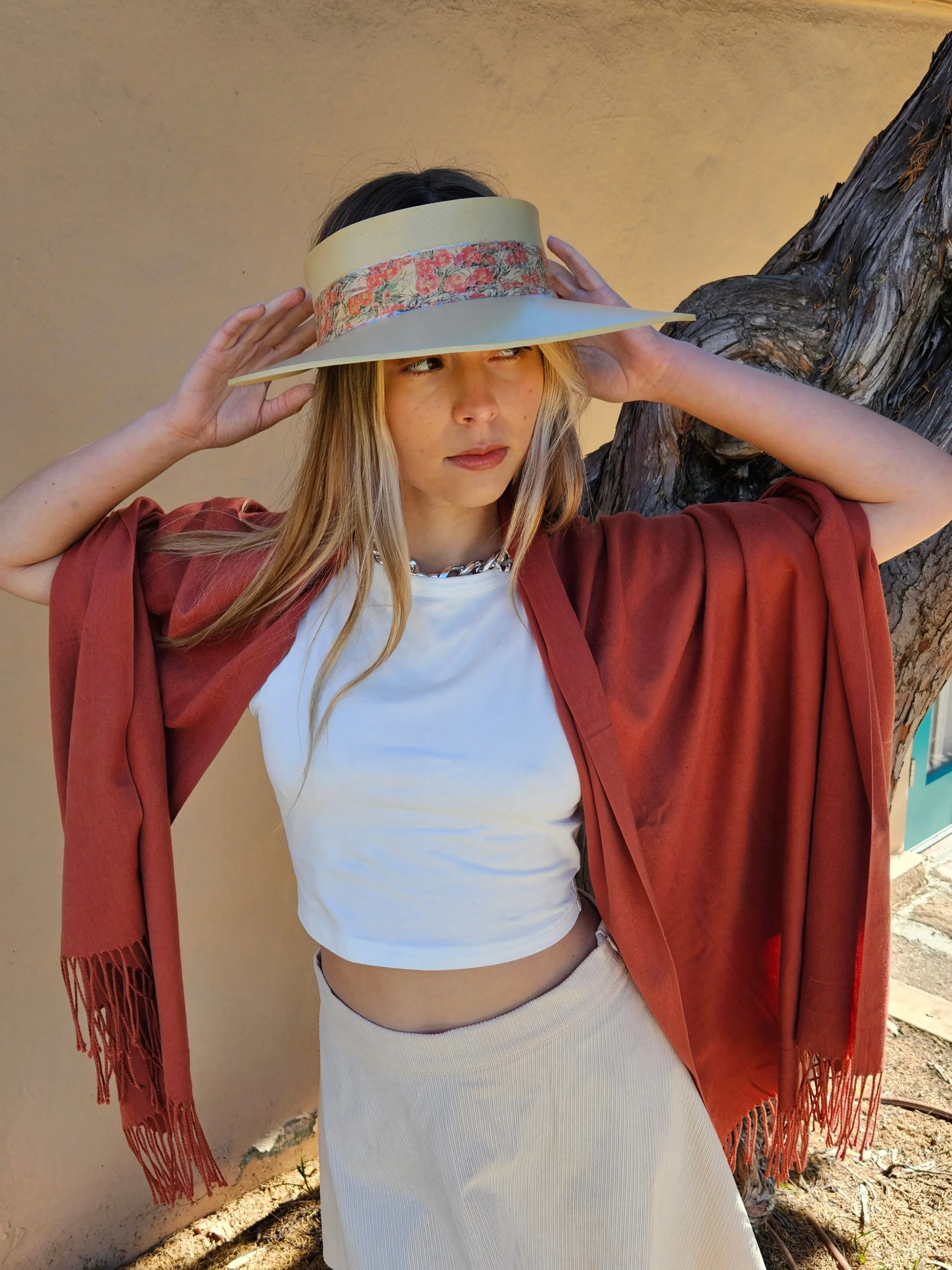 Beige "LadyEVA" Visor Hat with Orange Pink Floral Band