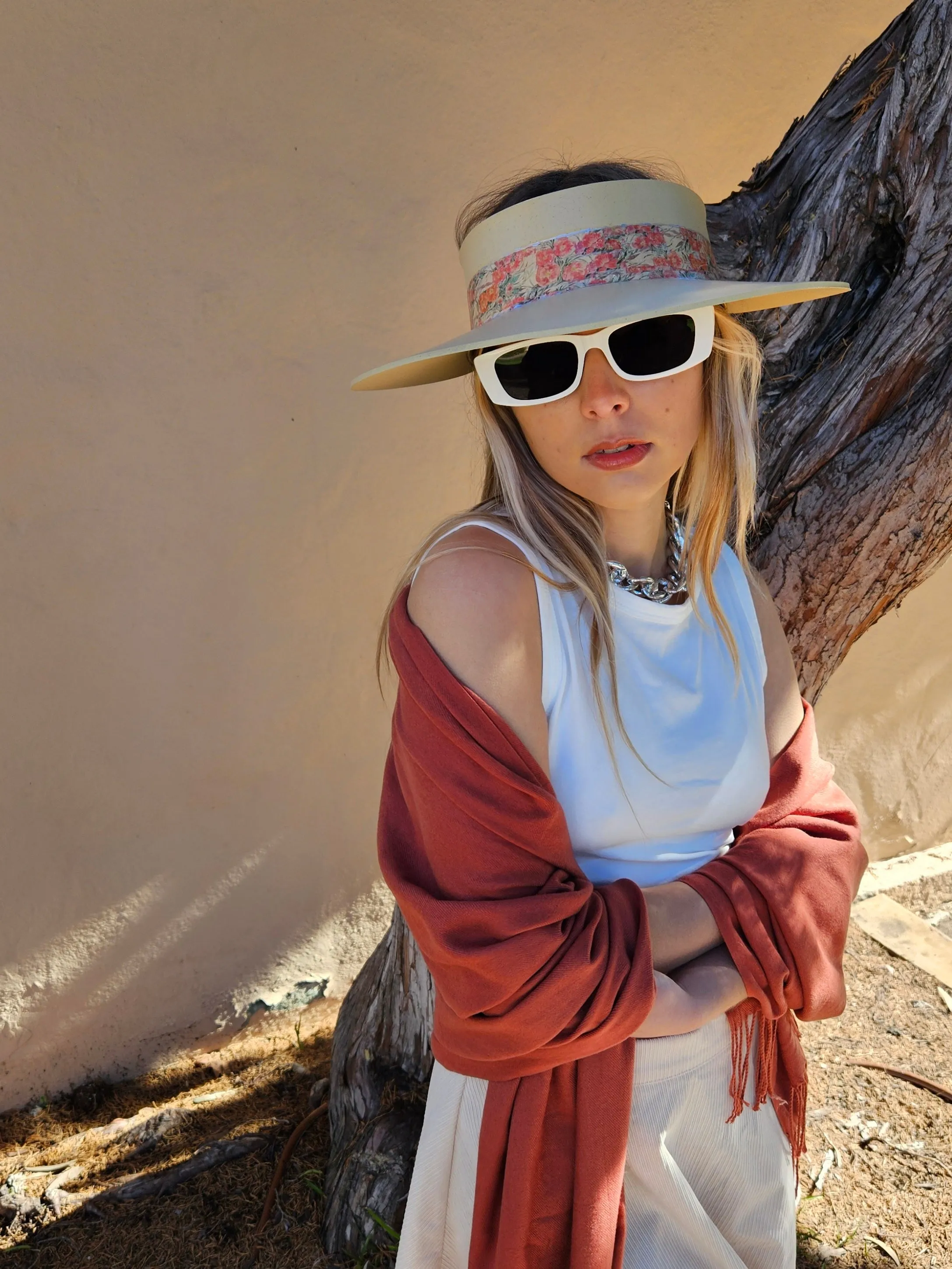 Beige "LadyEVA" Visor Hat with Orange Pink Floral Band