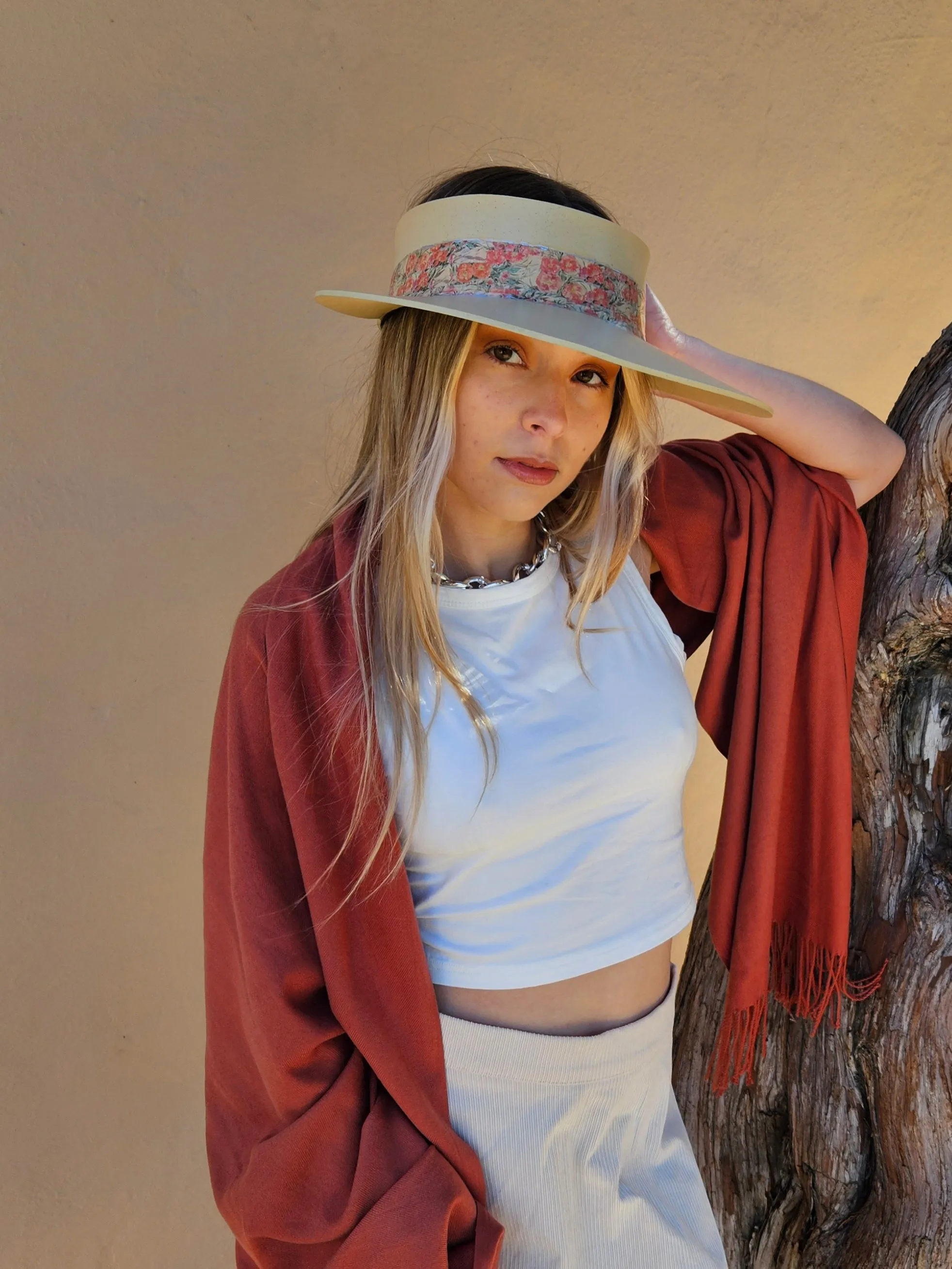 Beige "LadyEVA" Visor Hat with Orange Pink Floral Band
