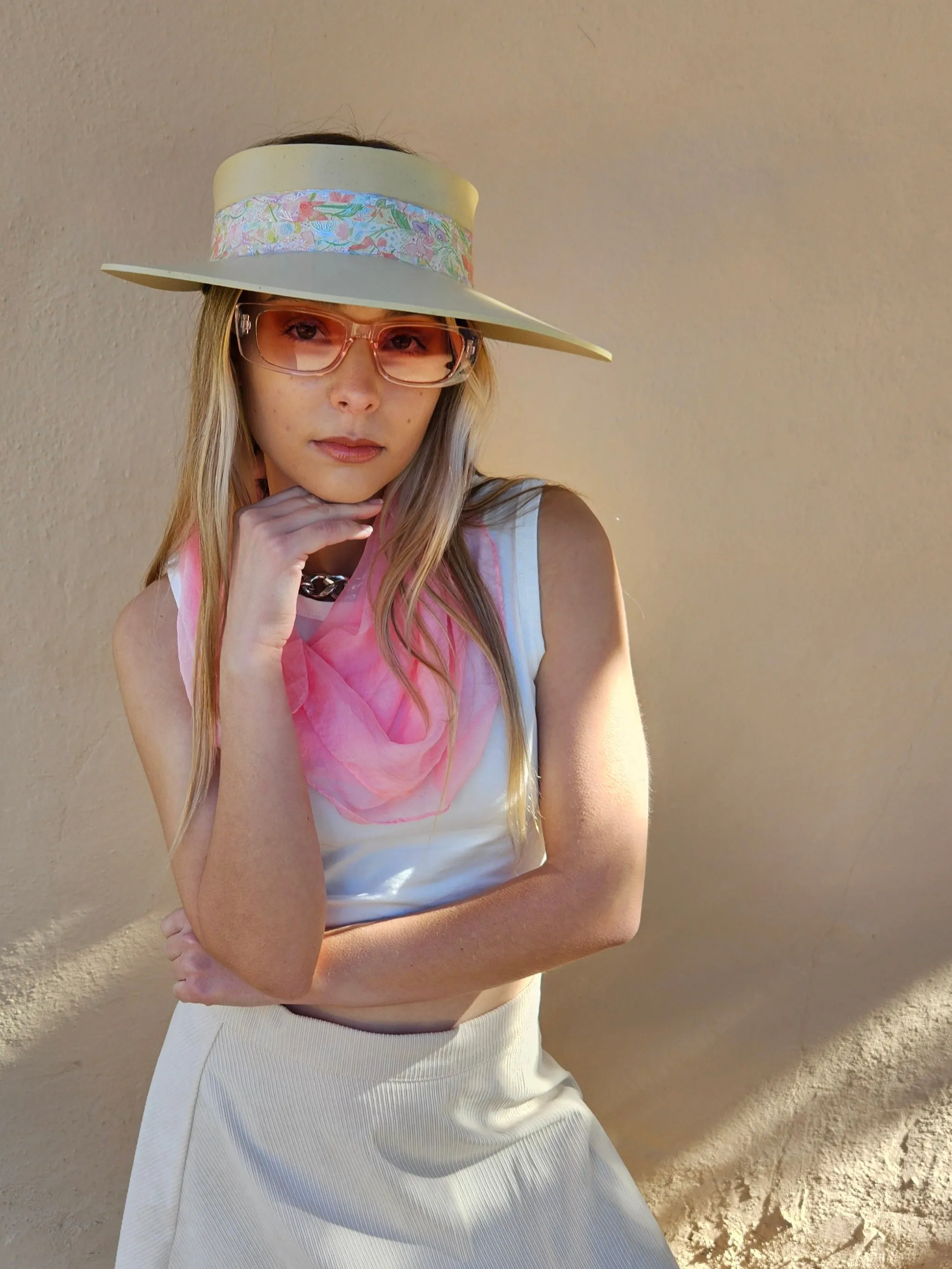 Beige "LadyEVA" Visor Hat with Pastel Floral Band