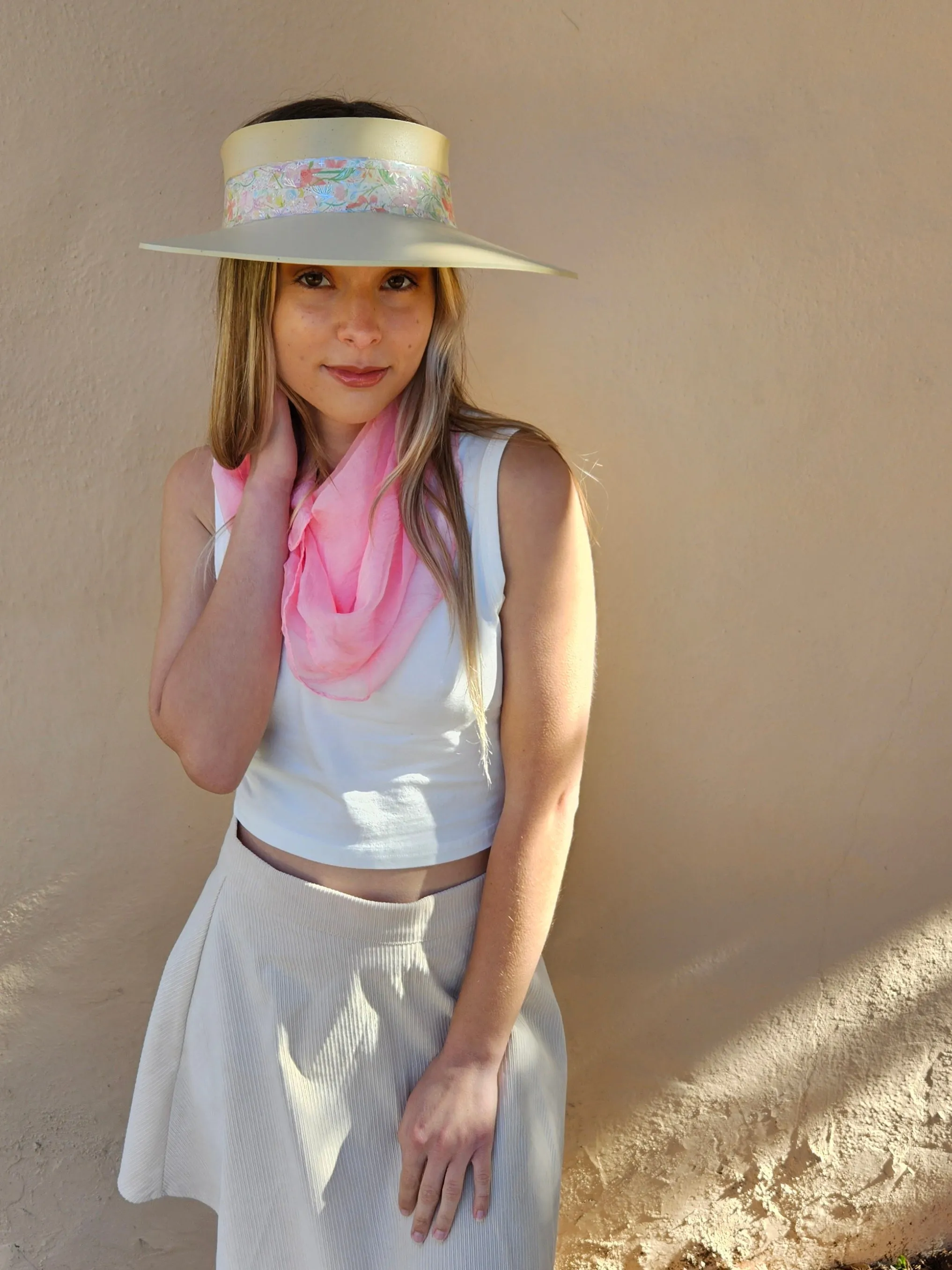 Beige "LadyEVA" Visor Hat with Pastel Floral Band