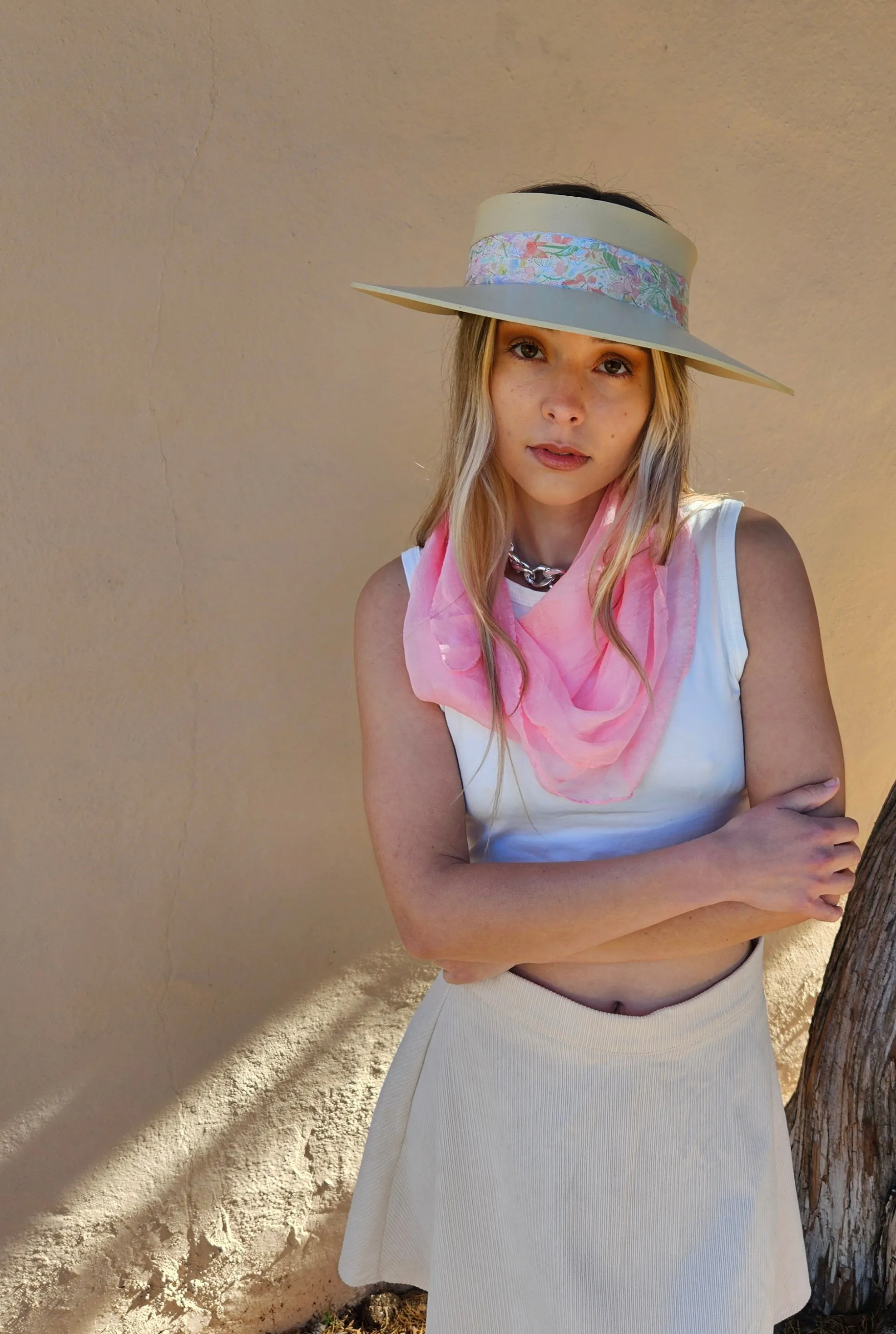 Beige "LadyEVA" Visor Hat with Pastel Floral Band