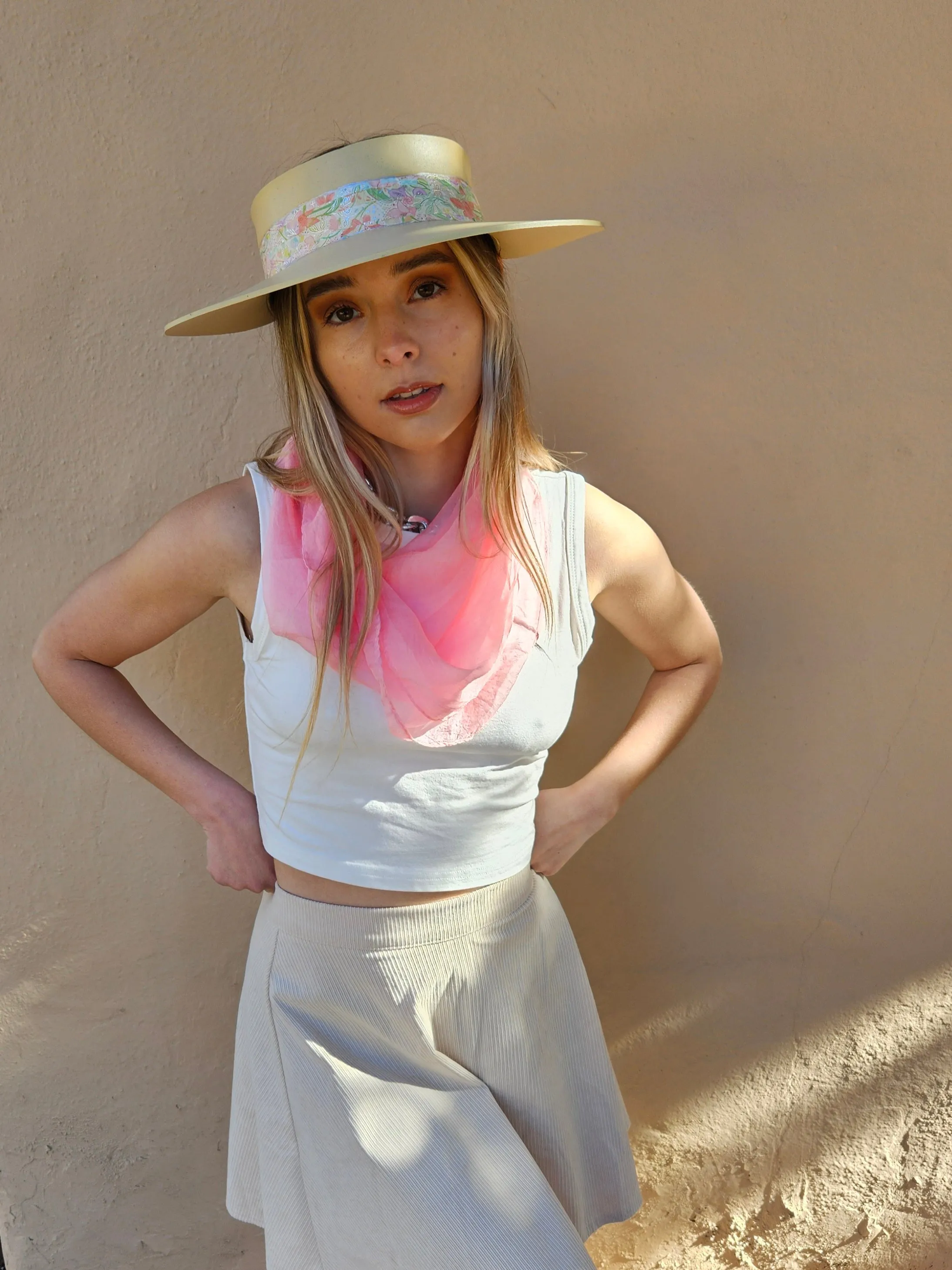 Beige "LadyEVA" Visor Hat with Pastel Floral Band