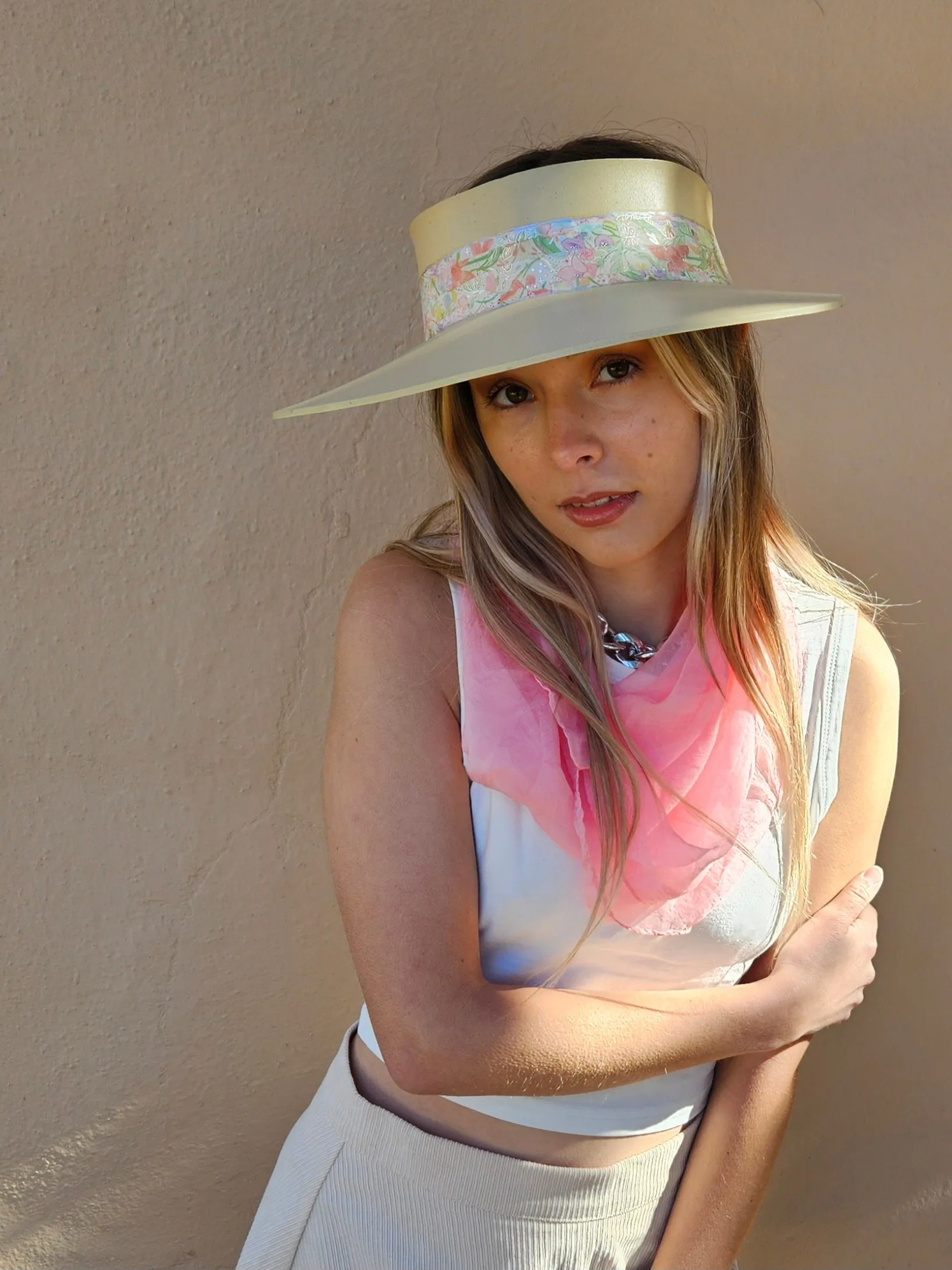 Beige "LadyEVA" Visor Hat with Pastel Floral Band