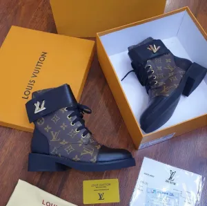 Luxury Boots - LOV - 6072