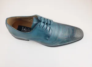 Majestic lace up