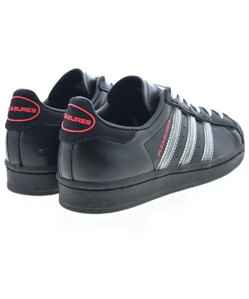 PLEASURES Sneakers