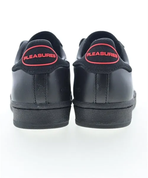 PLEASURES Sneakers