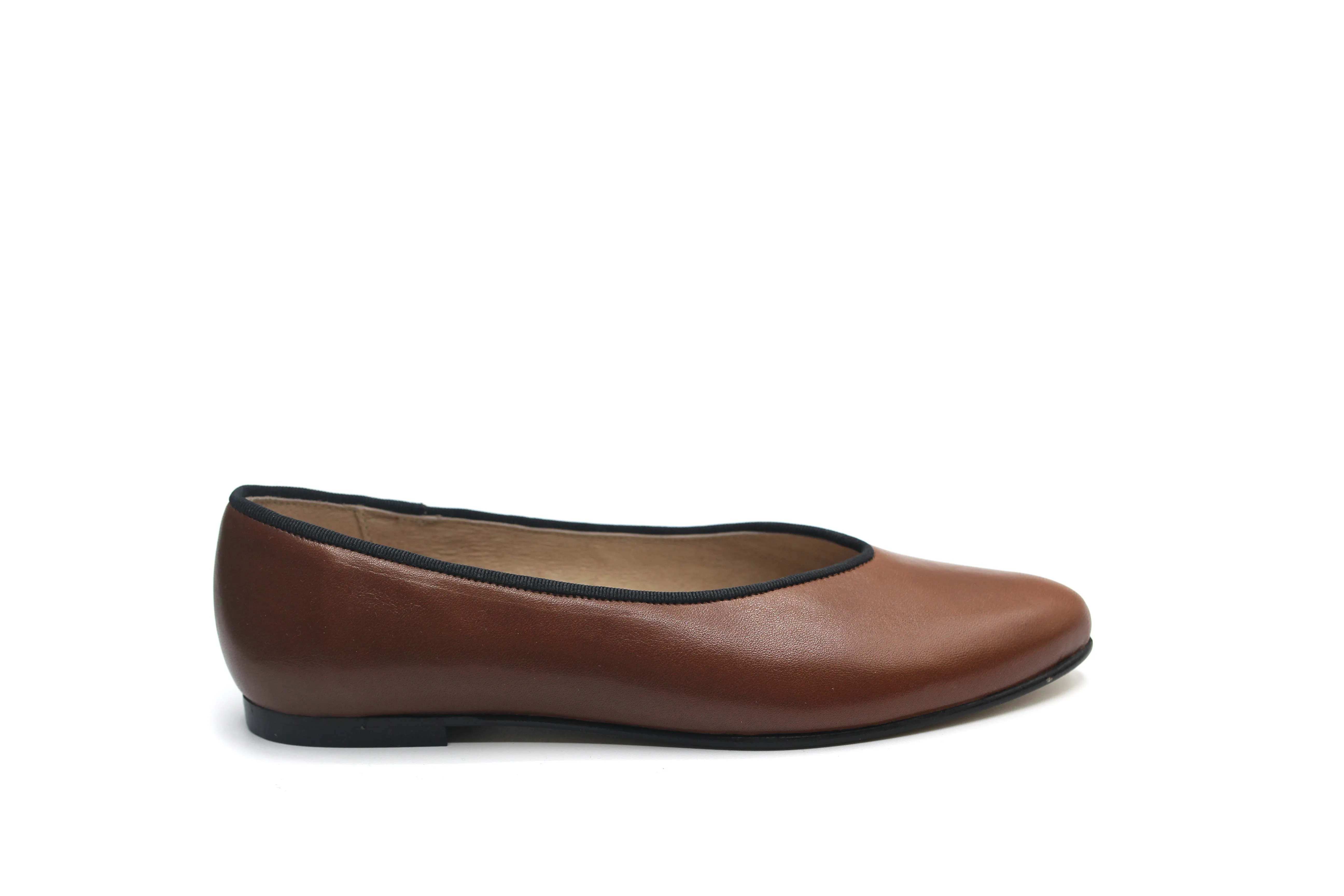Valencia Brown Pointed Flat