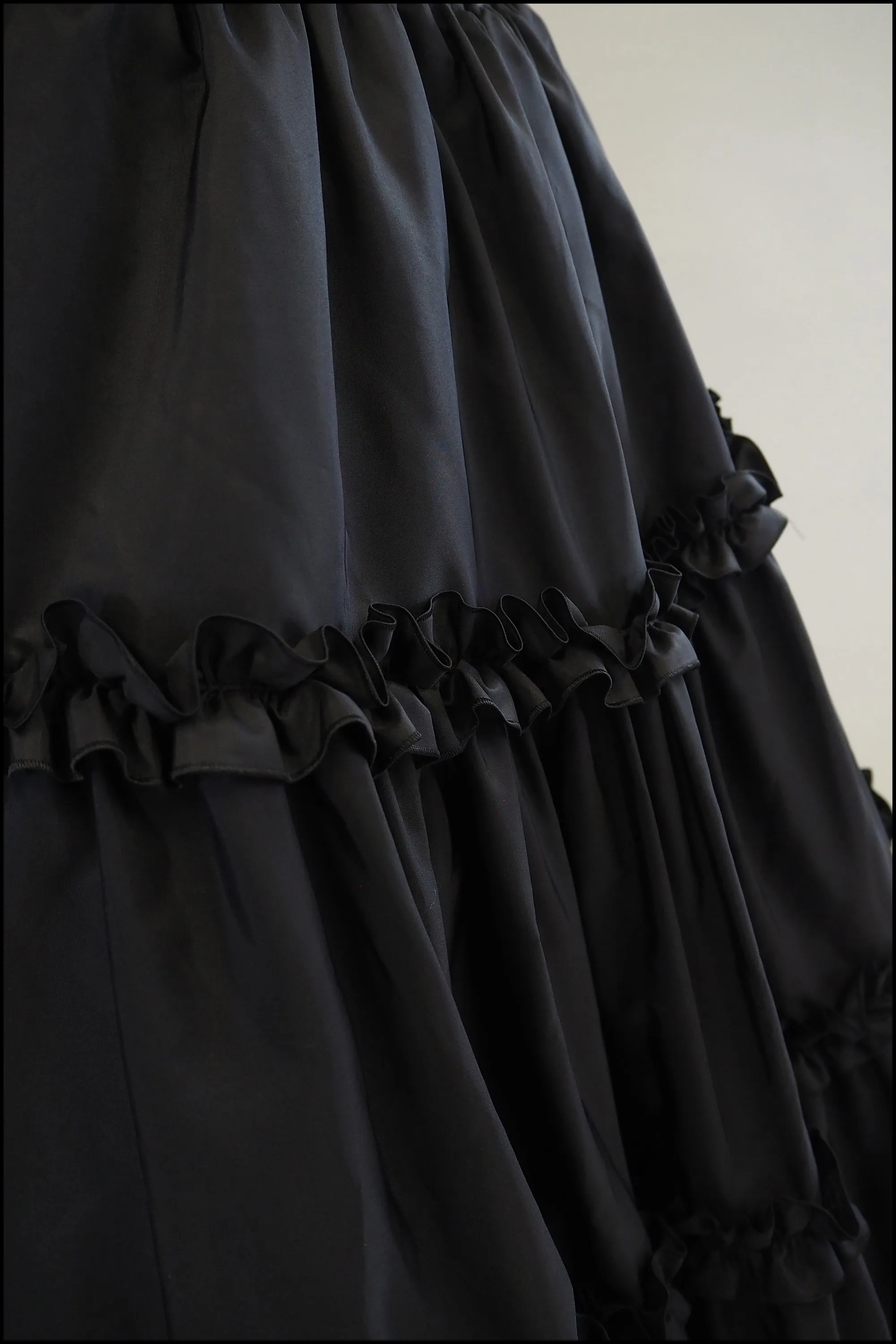 Vintage 1980s Black Ruffle Midi Skirt